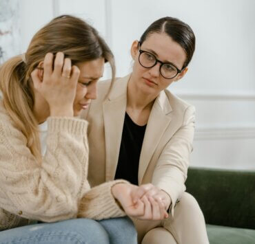 Navigating Anxiety and Depression in a Stressful World: How Professionals Can Help