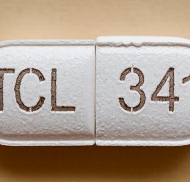 Tcl 341 White Pill