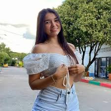 我们已相互关注，开始聊天吧[偷笑r]